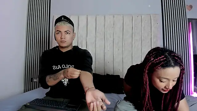 Snapshot of dante_and_kiara chatting on November 29, 1:14 pm dante and kiara online show from November 29, 1:14 pm