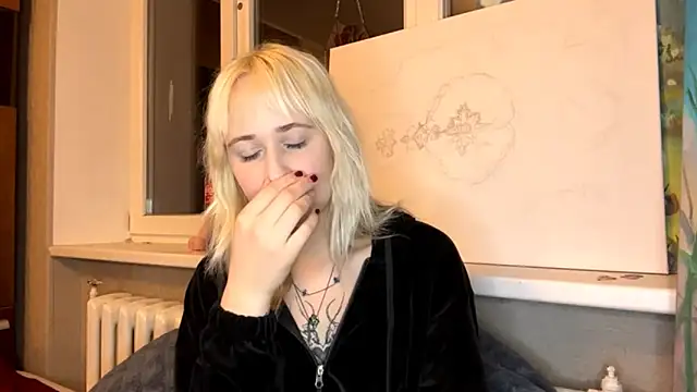 Snapshot of Ulemonala_Cute chatting on October 25, 5:30 pm Ulemonala Cute online show from October 25, 5:30 pm