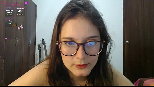 CarlaLorez online show from March 11, 4:07 am