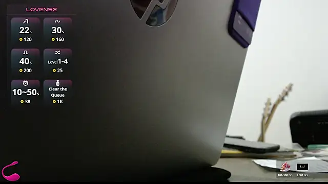 Snapshot of CarlaLorez chatting on July 1, 11:37 pm CarlaLorez online show from July 1, 11:37 pm