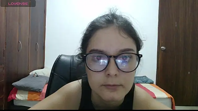 Snapshot of CarlaLorez chatting on July 16, 11:55 pm CarlaLorez online show from July 16, 11:55 pm