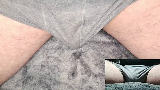 Snapshot of DeniedOnDisplay chatting on December 18, 11:16 am DeniedOnDisplay online show from December 18, 11:16 am