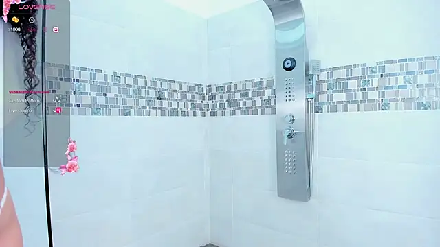 Snapshot of Pink_hell222 chatting on November 8, 1:50 am Pink hell222 online show from November 8, 1:50 am