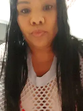 Snapshot of selena__doll chatting on October 12, 9:25 pm selena doll online show from October 12, 9:25 pm