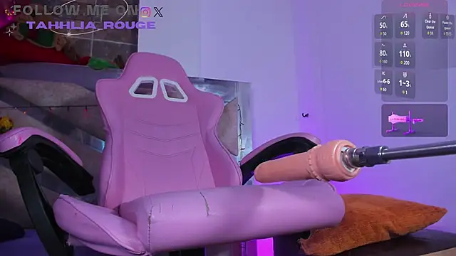 tahhlia rouge online show from December 13, 7:53 pm