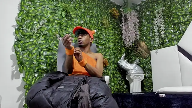 Snapshot of REDBRYAN_EBANO chatting on October 31, 7:48 pm REDBRYAN EBANO online show from October 31, 7:48 pm