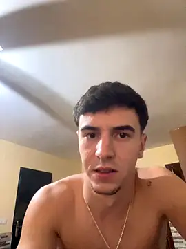 Snapshot of suarezz_ chatting on October 9, 4:16 pm suarezz online show from October 9, 4:16 pm