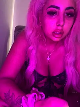 Snapshot of zara_bellexx chatting on November 2, 2:19 pm zara bellexx online show from November 2, 2:19 pm