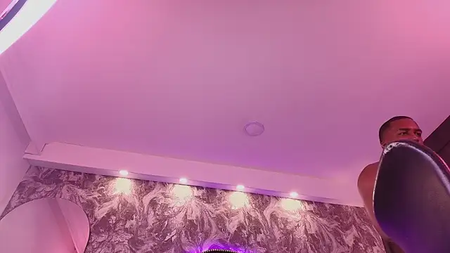 DenzelRios online show from March 8, 2:04 am