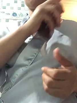 Snapshot of AliceXmoore chatting on October 18, 3:13 pm AliceXmoore online show from October 18, 3:13 pm