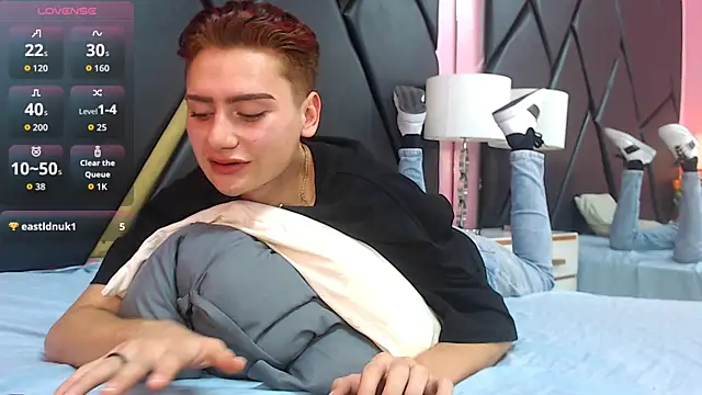 Alex Millerss online show from October 17, 8:44 pm