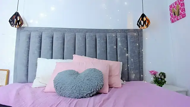 Amara18   online show from March 11, 7:42 pm