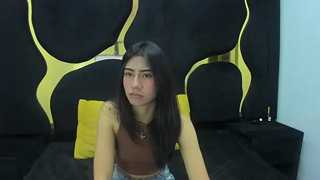 Mia clark18 online show from October 22, 5:02 pm