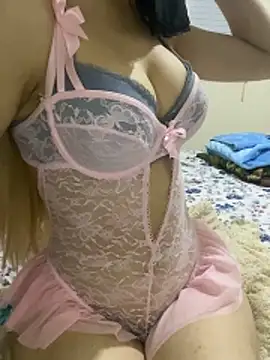 Snapshot of Sexy-Meryam chatting on May 26, 9:11 pm Sexy-Meryam online show from May 26, 9:11 pm