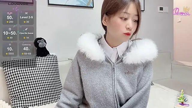 Alyssa-8 online show from March 17, 11:19 pm