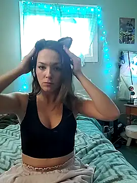 Snapshot of Cassaroll333 chatting on November 6, 3:02 pm Cassaroll333 online show from November 6, 3:02 pm