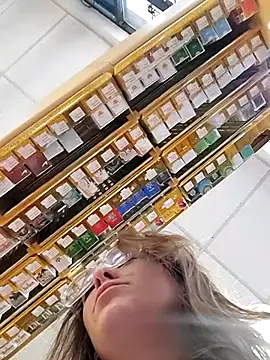 Snapshot of Cassaroll333 chatting on November 17, 4:13 pm Cassaroll333 online show from November 17, 4:13 pm