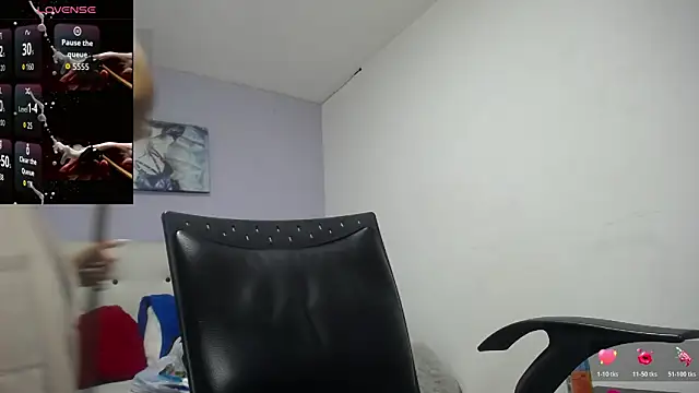 Snapshot of soffycarter1 chatting on June 13, 10:29 pm soffycarter1 online show from June 13, 10:29 pm