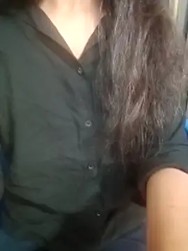 Snapshot of Mahi677 chatting on November 13, 4:44 am Mahi677 online show from November 13, 4:44 am