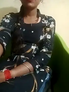 Snapshot of Mahi677 chatting on November 30, 4:05 am Mahi677 online show from November 30, 4:05 am