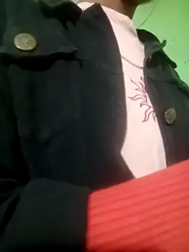 Snapshot of Mahi677 chatting on December 4, 3:38 am Mahi677 online show from December 4, 3:38 am