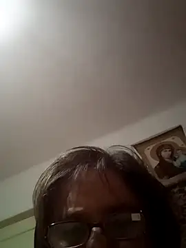 Snapshot of MilaCold5443 chatting on October 20, 4:18 pm MilaCold5443 online show from October 20, 4:18 pm