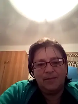 Snapshot of MilaCold5443 chatting on November 4, 6:45 am MilaCold5443 online show from November 4, 6:45 am