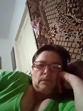 Snapshot of MilaCold5443 chatting on November 15, 5:42 pm MilaCold5443 online show from November 15, 5:42 pm