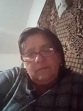 Snapshot of MilaCold5443 chatting on December 17, 2:34 pm MilaCold5443 online show from December 17, 2:34 pm