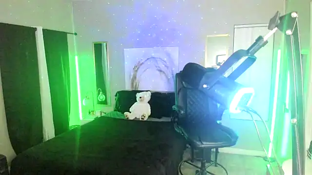 Myonnathegod online show from December 18, 5:02 am