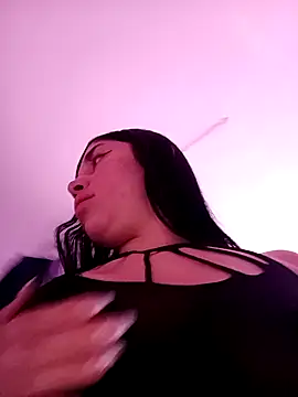 Snapshot of AbbyLewiis chatting on November 15, 1:40 pm AbbyLewiis online show from November 15, 1:40 pm