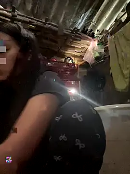 hello-cute online show from November 15, 8:33 am