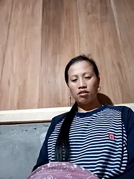 Snapshot of jerry-xx chatting on November 9, 1:31 pm jerry-xx online show from November 9, 1:31 pm