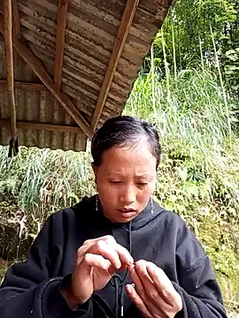 Snapshot of jerry-xx chatting on November 16, 1:22 am jerry-xx online show from November 16, 1:22 am