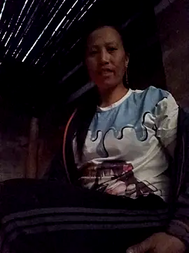 Snapshot of jerry-xx chatting on December 15, 5:01 am jerry-xx online show from December 15, 5:01 am