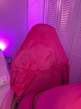 Snapshot of Kiity- chatting on November 13, 11:14 pm Kiity- online show from November 13, 11:14 pm