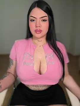 dulcemarianh  online show from April 29, 3:21 am