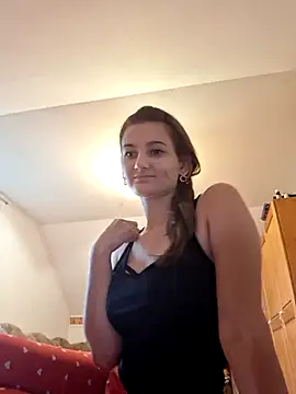 Snapshot of Nika_aa chatting on October 17, 6:05 am Nika aa online show from October 17, 6:05 am