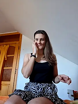 Snapshot of Nika_aa chatting on November 11, 6:57 am Nika aa online show from November 11, 6:57 am