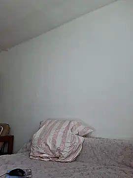 Snapshot of Nika_aa chatting on April 22, 8:39 am Nika aa online show from April 22, 8:39 am