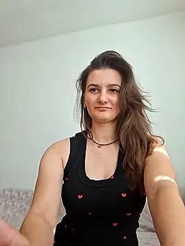 Snapshot of Nika_aa chatting on April 28, 8:08 am Nika aa online show from April 28, 8:08 am