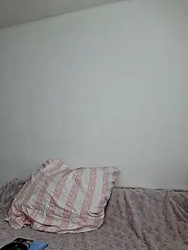 Snapshot of Nika_aa chatting on April 29, 7:23 am Nika aa online show from April 29, 7:23 am