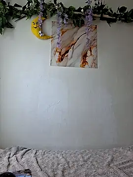 Snapshot of Nika_aa chatting on May 17, 9:49 am Nika aa online show from May 17, 9:49 am