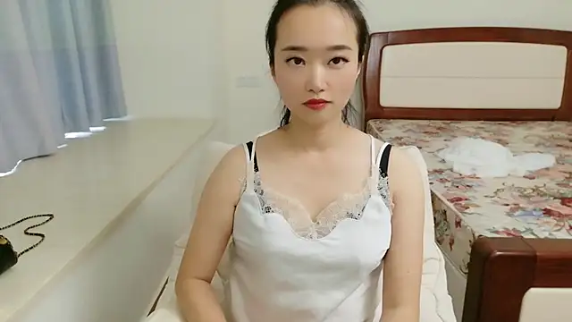 qwqwhyhyhy online show from October 9, 7:39 am