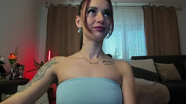 JacquelineHex online show from March 13, 8:21 am