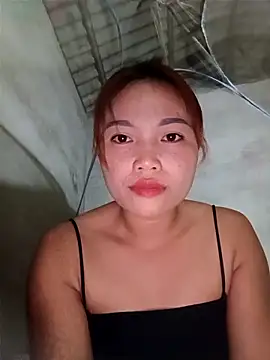 Snapshot of Rabbit-small chatting on October 29, 1:46 pm Rabbit-small online show from October 29, 1:46 pm