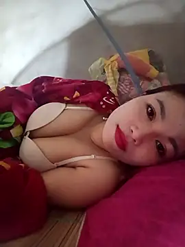 Snapshot of Rabbit-small chatting on November 18, 1:11 am Rabbit-small online show from November 18, 1:11 am