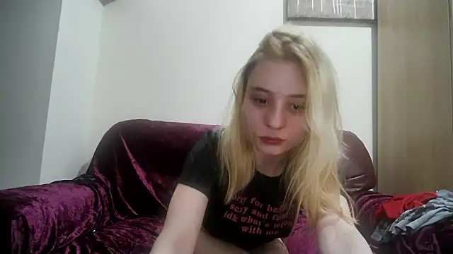 cinnamon-xx online show from May 14, 1:34 am