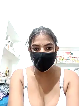 Hot radhaji online show from November 10, 4:39 pm