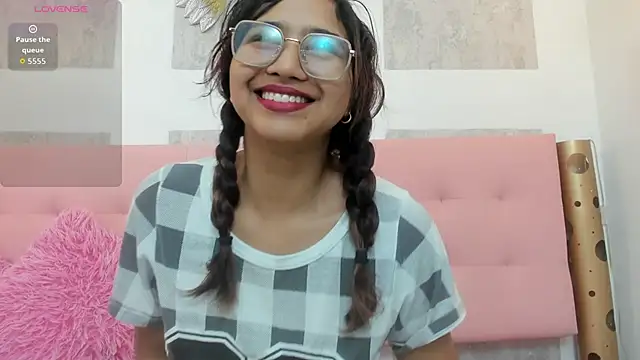 Snapshot of SamanthaFox_8 chatting on October 9, 11:30 am SamanthaFox 8 online show from October 9, 11:30 am